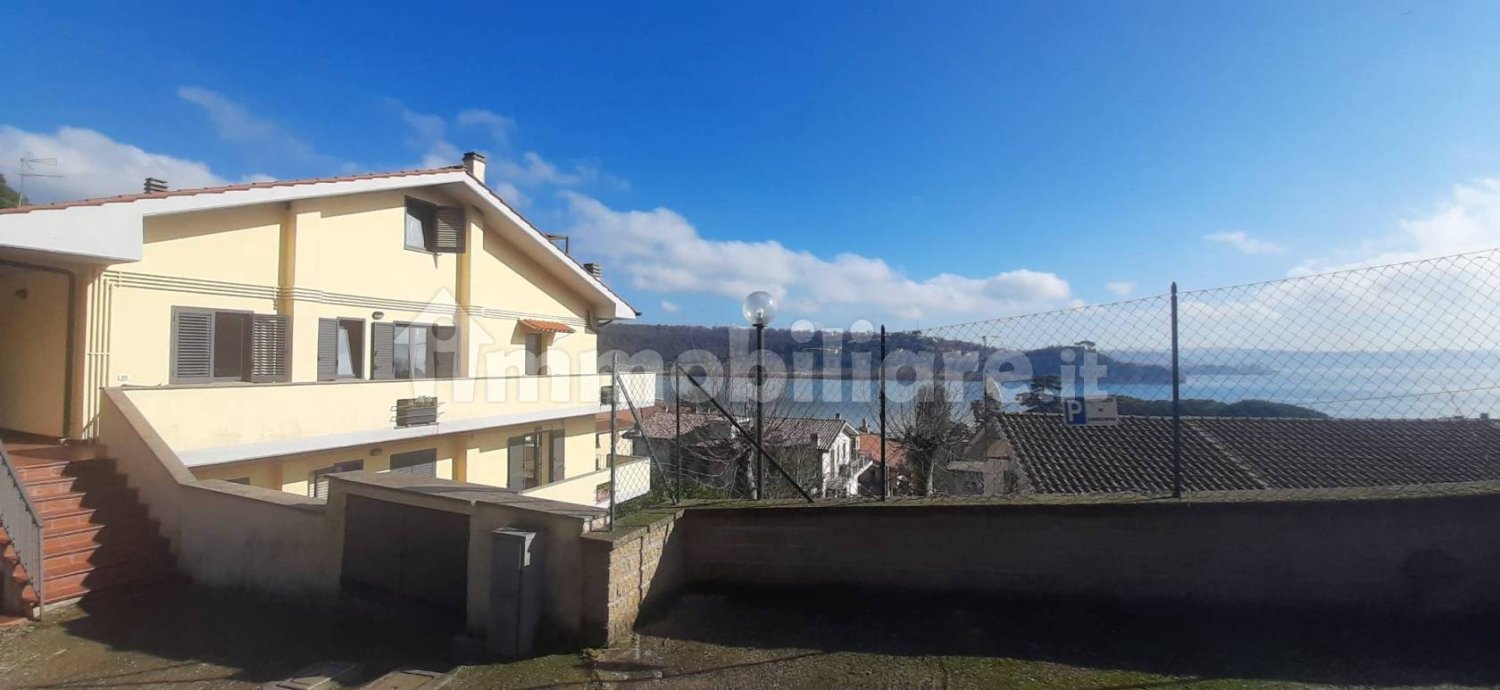 Apartamento T2 em Trevignano Romano, Italy N.º 59086