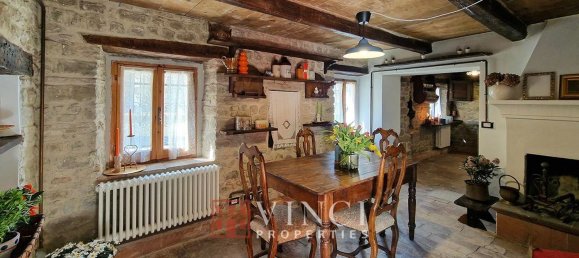 10 rooms House in Mercatino Conca, Italy No. 224495 8