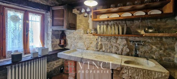 10 rooms House in Mercatino Conca, Italy No. 224495 15