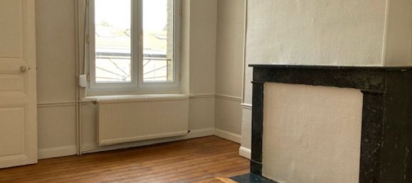 3 bedrooms House in Saint-Quentin, France No. 228957 7