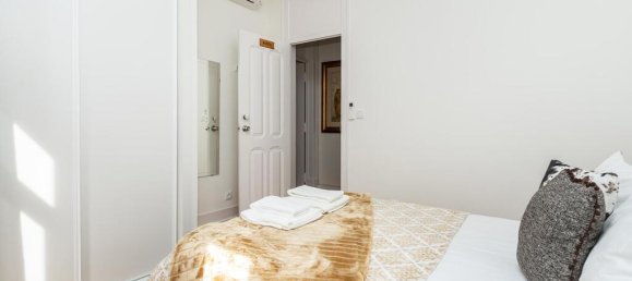 3 bedrooms Apartment in Lisbon, Portugal No. 106722 2