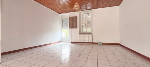 Casa T3 em Bressuire, France N.º 300585 4