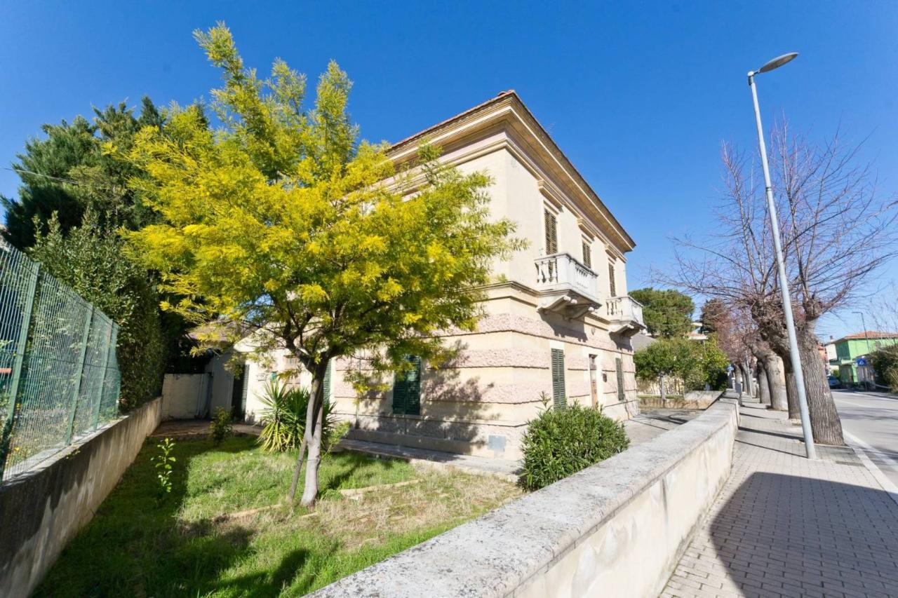 Вилла с 9 комнатами в Пьянелла, Италия № 107361