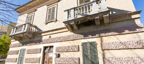 Вилла с 9 комнатами в Пьянелла, Италия № 107361 4