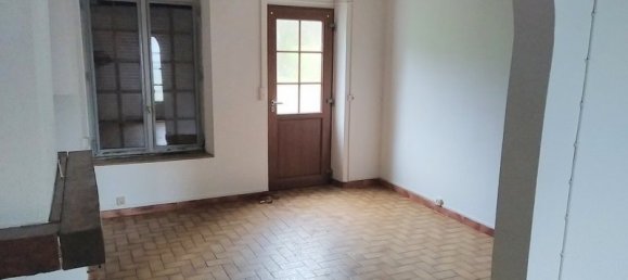 Casa de 2 dormitorios en Latilly, France No. 75723 2