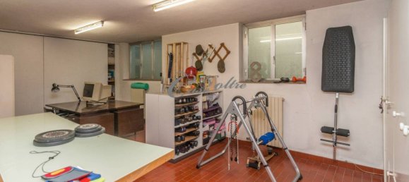 4 Schlafzimmer Villa in Fenegrò, Italy, Nr. 76784 26