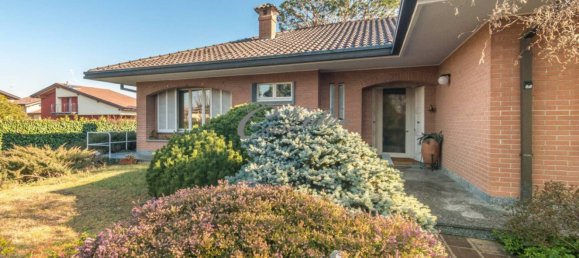 4 Schlafzimmer Villa in Fenegrò, Italy, Nr. 76784 5