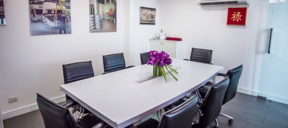 4 bedrooms Office in Bangkok, Thailand No. 6782 3