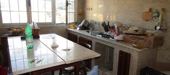 3 bedrooms Apartment in Carrara, Italy No. 27312 2