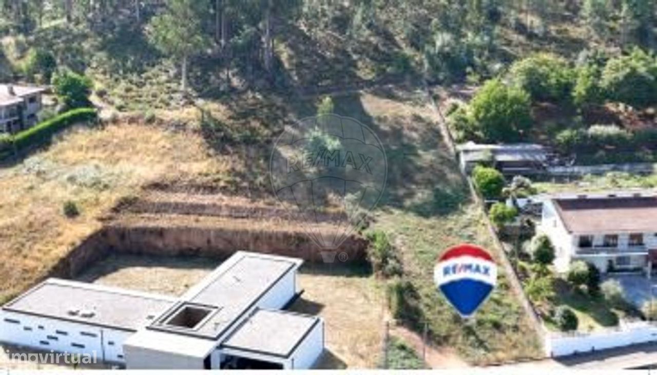 1700m² Land in Santo Tirso, Portugal No. 218404