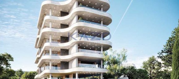 3 bedrooms Apartment in Agios Tychonas, Cyprus No. 16107 2