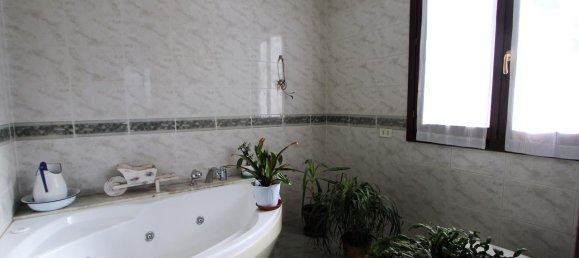 7 rooms House in Valsamoggia, Italy No. 111164 31