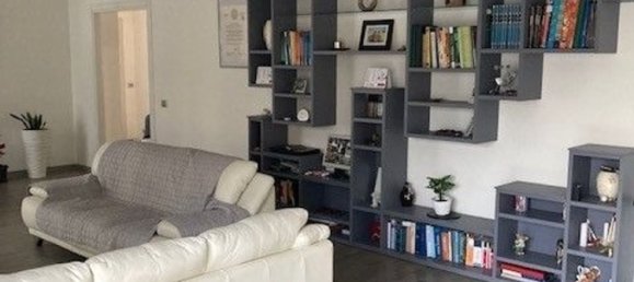 5 rooms Apartment in Modena, Italy No. 97503 7