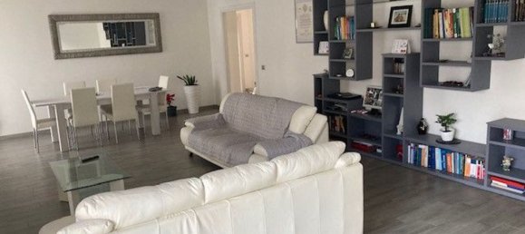 5 rooms Apartment in Modena, Italy No. 97503 6