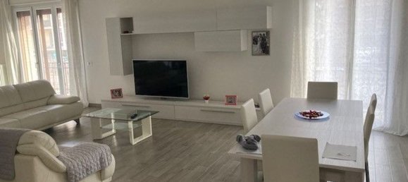 5 rooms Apartment in Modena, Italy No. 97503 17