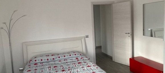 5 rooms Apartment in Modena, Italy No. 97503 21