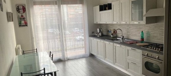 5 rooms Apartment in Modena, Italy No. 97503 4