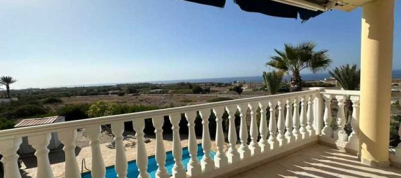 3 bedrooms House in Pegeia, Cyprus No. 6907 3