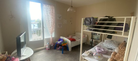 3 Schlafzimmer Wohnung in Chateauroux, France, Nr. 100447 5