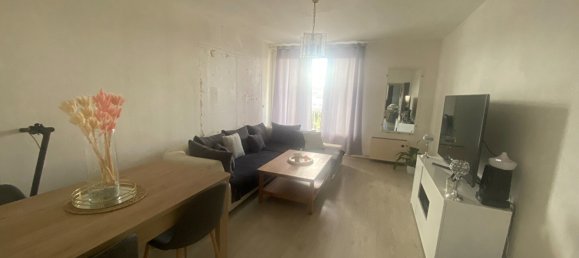3 Schlafzimmer Wohnung in Chateauroux, France, Nr. 100447 2