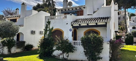 3 bedrooms Villa in Alicante, Spain No. 176511 2