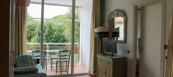 1 bedroom Apartment in Viareggio, Italy No. 42905 10
