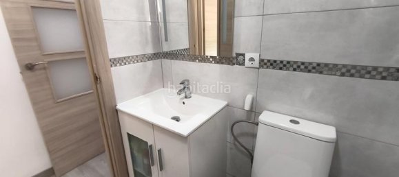 3 bedrooms Apartment in Madrid, Spain No. 162321 22