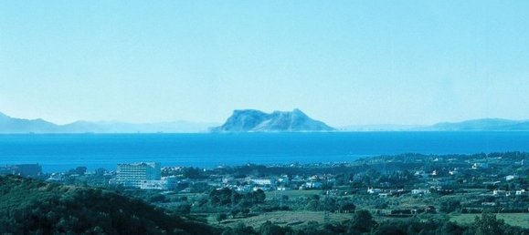 Terreno em Estepona, Spain 2957 m² N.º 28270 2