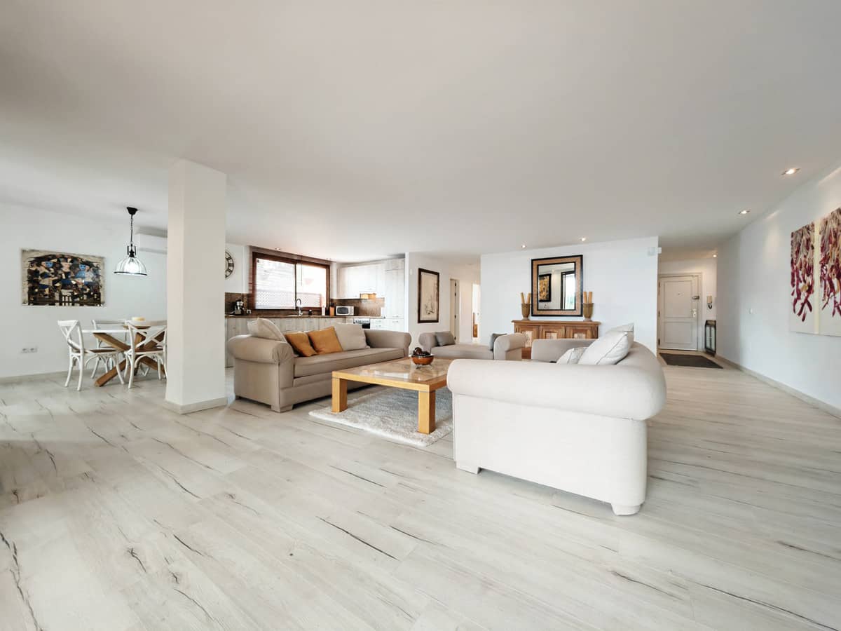 2 bedrooms Apartment in Marbella, Spain No. 42815