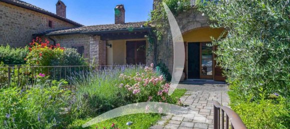2 bedrooms Apartment in Pienza, Italy No. 1529 9