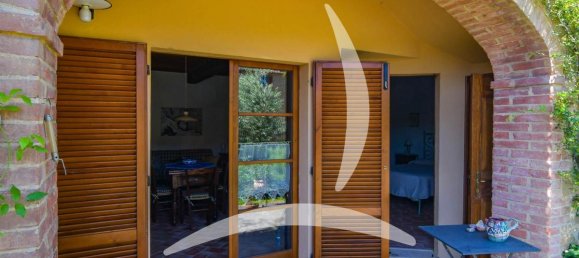 2 bedrooms Apartment in Pienza, Italy No. 1529 2