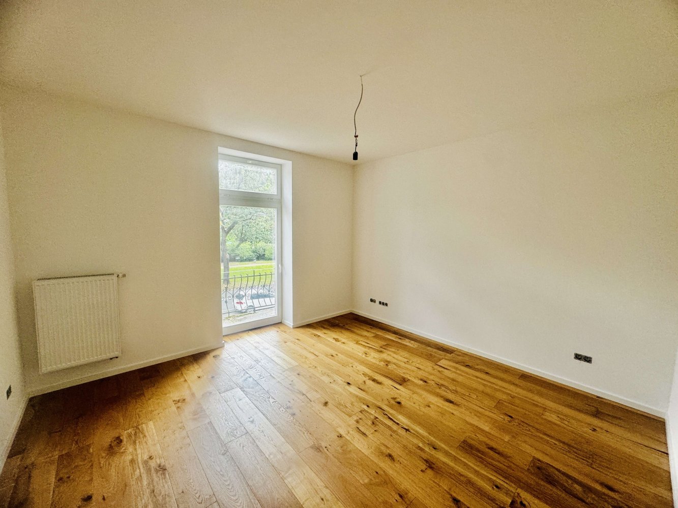 Квартира с 2 спальнями в Франкфурт на Майне, Германия № 32508