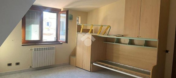 3 bedrooms House in Frosinone, Italy No. 155104 10