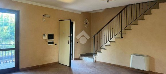 3 bedrooms House in Frosinone, Italy No. 155104 3