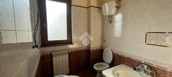 3 bedrooms House in Frosinone, Italy No. 155104 15