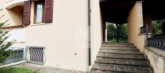 Дом с 6 спальнями в Порто Мантовано, Италия № 378523 35