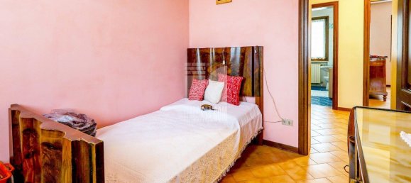 Дом с 6 спальнями в Порто Мантовано, Италия № 378523 23