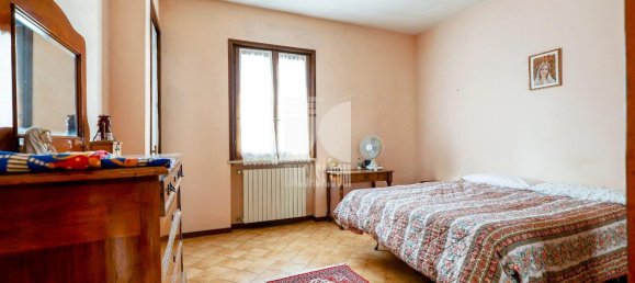 Дом с 6 спальнями в Порто Мантовано, Италия № 378523 17