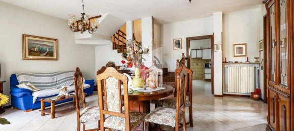 Дом с 6 спальнями в Порто Мантовано, Италия № 378523 11