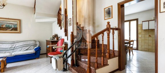 Дом с 6 спальнями в Порто Мантовано, Италия № 378523 12