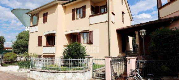 Дом с 6 спальнями в Порто Мантовано, Италия № 378523 37