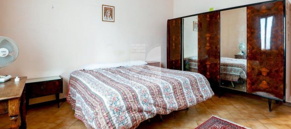 Дом с 6 спальнями в Порто Мантовано, Италия № 378523 18