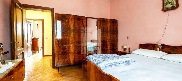 Дом с 6 спальнями в Порто Мантовано, Италия № 378523 15