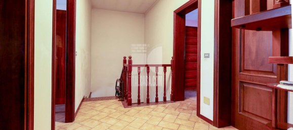 Дом с 6 спальнями в Порто Мантовано, Италия № 378523 30