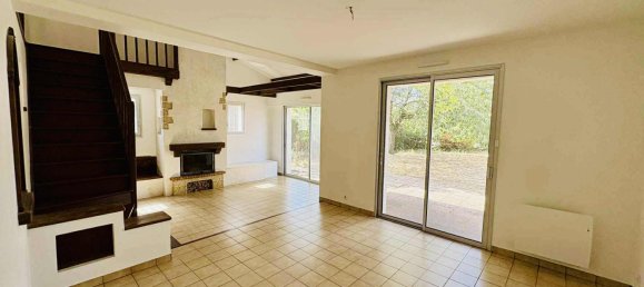 3 Schlafzimmer Haus in Montaigu-Vendee, France, Nr. 357854 3