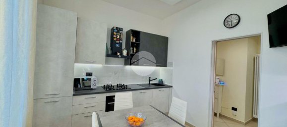 4 rooms Apartment in Monza, Italy No. 232357 10