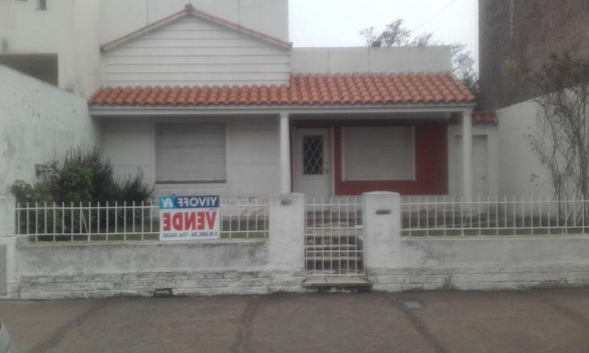 3 bedrooms House in Buenos Aires, Argentina No. 103847