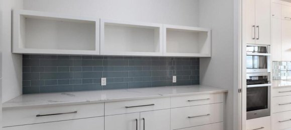 4 bedrooms House in British Columbia, Canada No. 1174 9