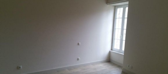 Edificio de 3 dormitorios en Gemozac, France No. 277482 5