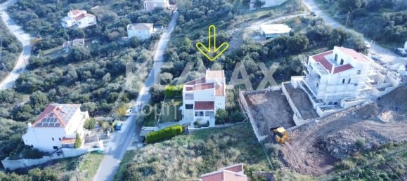 Недвижимость с 4 спальнями в Волос, Греция № 288 5